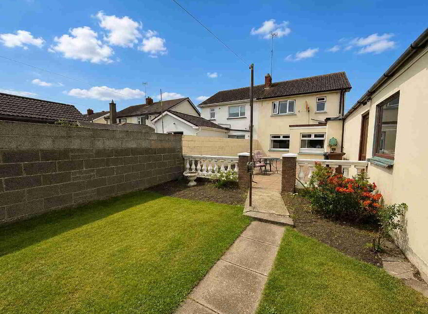 10 Springfield Park, Nun's Walk, Drogheda, A92AWX9