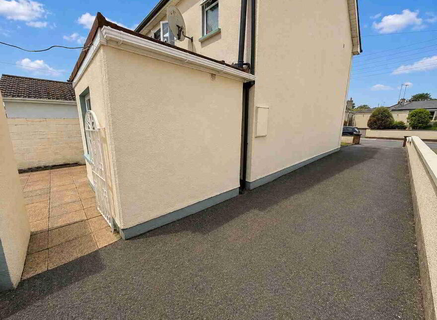 10 Springfield Park, Nun's Walk, Drogheda, A92AWX9