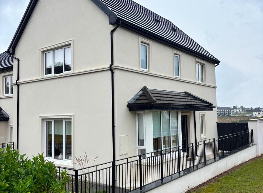 1 The Mews, Drakes Point, Crosshaven, P43E622