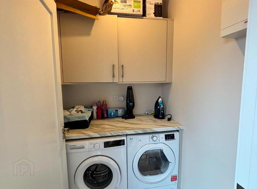 1 The Mews, Drakes Point, Crosshaven, P43E622