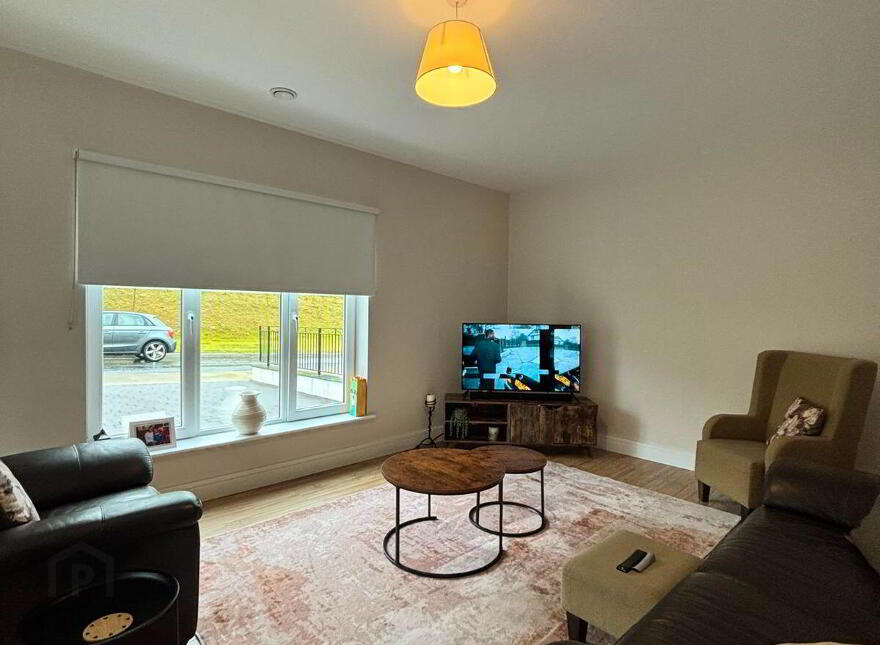 1 The Mews, Drakes Point, Crosshaven, P43E622