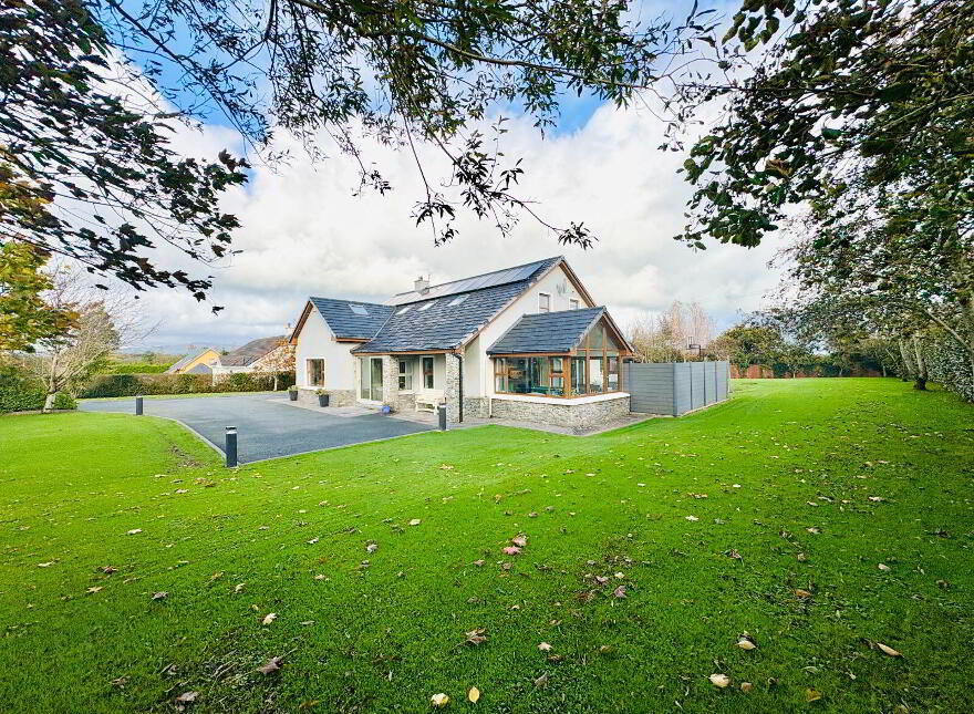Clashedmond, Ballyseedy, Farmer's Bridge, V92NN2D