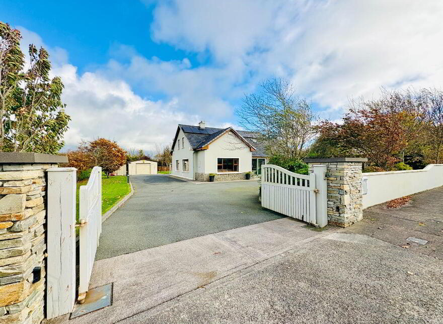 Clashedmond, Ballyseedy, Farmer's Bridge, V92NN2D