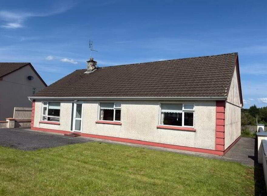 Mullach An 10, Saint Thomas, Knock, F12YH77