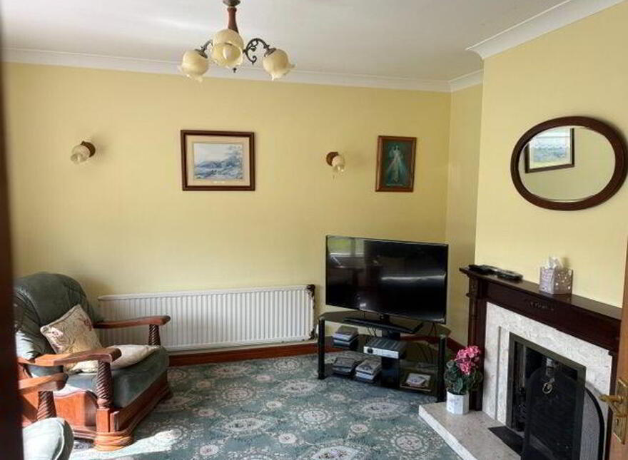 Mullach An 10, Saint Thomas, Knock, F12YH77