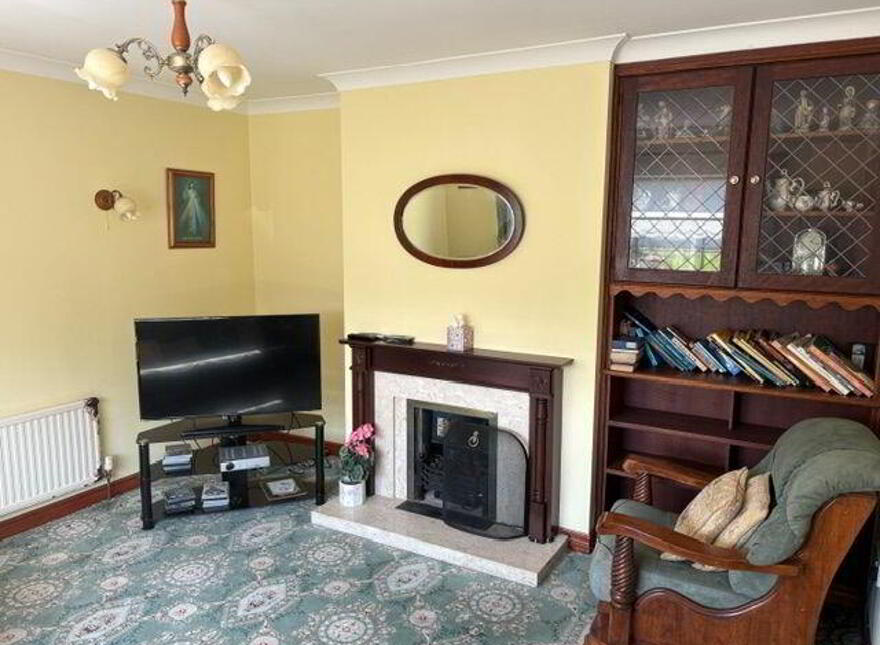 Mullach An 10, Saint Thomas, Knock, F12YH77