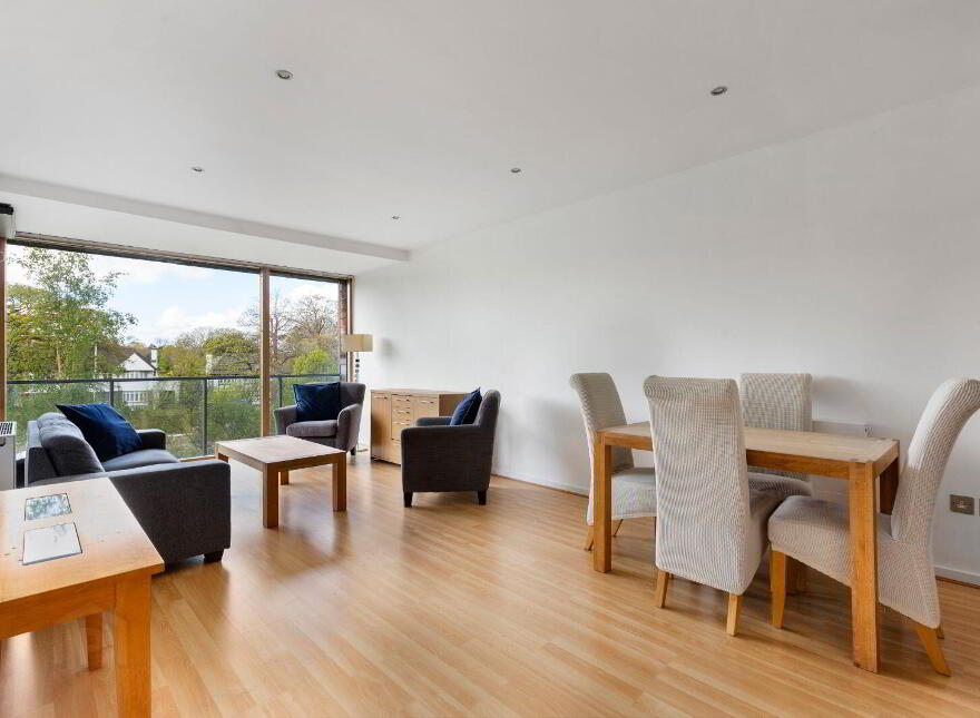 Apartment 36 Sanderling, Thornwood, Booterstown Avenue, Booterstown, A94XY42