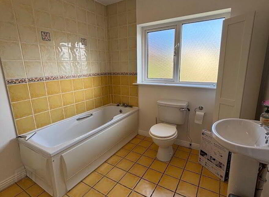 70 Bruach Na H'Abhainn, Quin Road, Ennis, V95K1K8