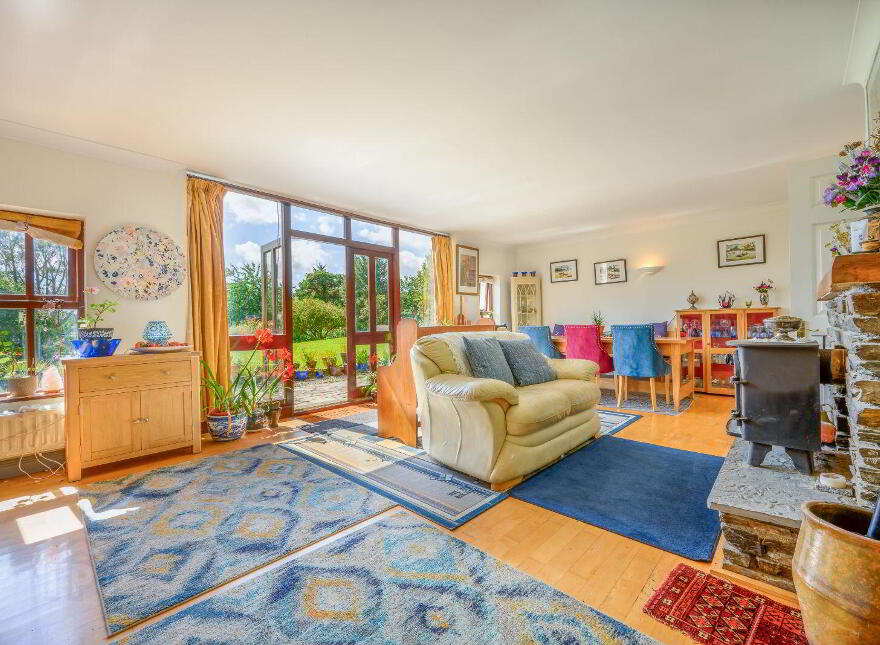 Rineen, Union Hall, Union Hall, P81TC60