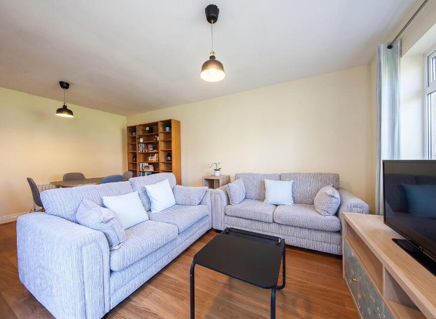 67 Cruise Park Avenue, Tyrrelstown, Tyrrelstown, D15E868