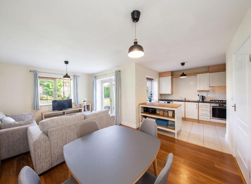 67 Cruise Park Avenue, Tyrrelstown, Tyrrelstown, D15E868