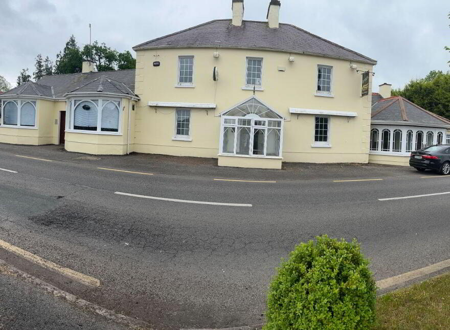 The Vintage, Moydow, N39Y6W7