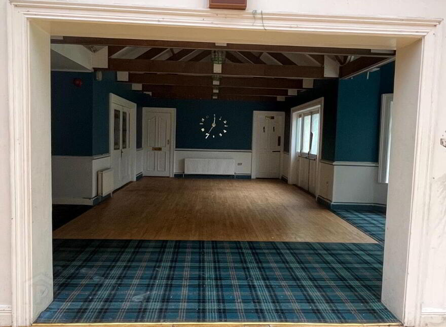 The Vintage, Moydow, N39Y6W7