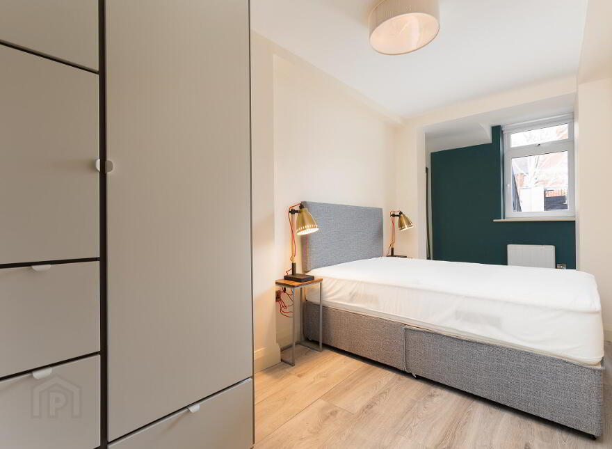Serpentine Avenue, Ballsbridge, Ballsbridge, D04F6F3
