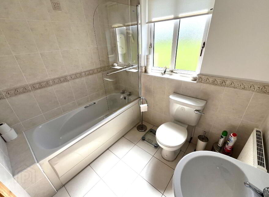 17 Manor Quarter, Knock, F12TY70