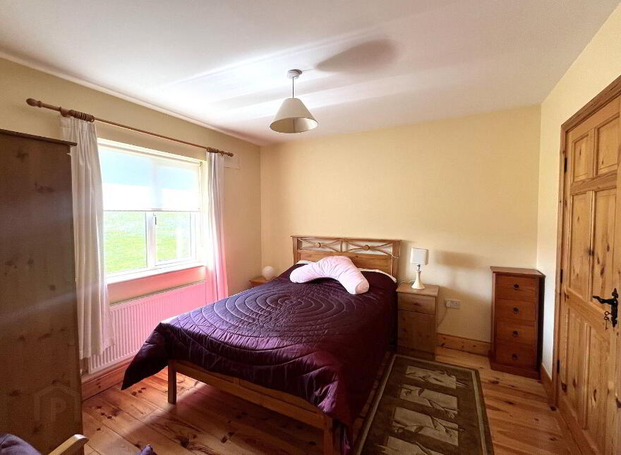 17 Manor Quarter, Knock, F12TY70