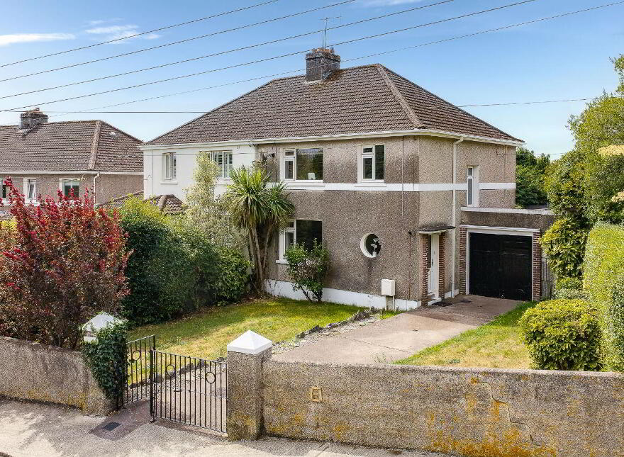 Hillside, 8 Lake Lawn, Well Road, Douglas, T12W0VK