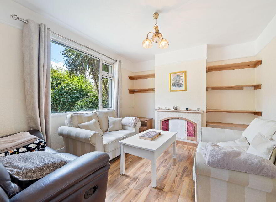 Hillside, 8 Lake Lawn, Well Road, Douglas, T12W0VK