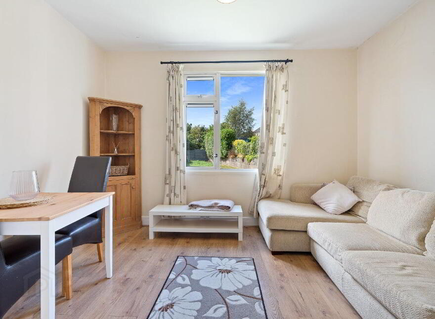 Hillside, 8 Lake Lawn, Well Road, Douglas, T12W0VK