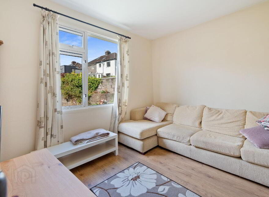 Hillside, 8 Lake Lawn, Well Road, Douglas, T12W0VK
