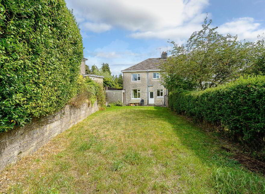 Hillside, 8 Lake Lawn, Well Road, Douglas, T12W0VK
