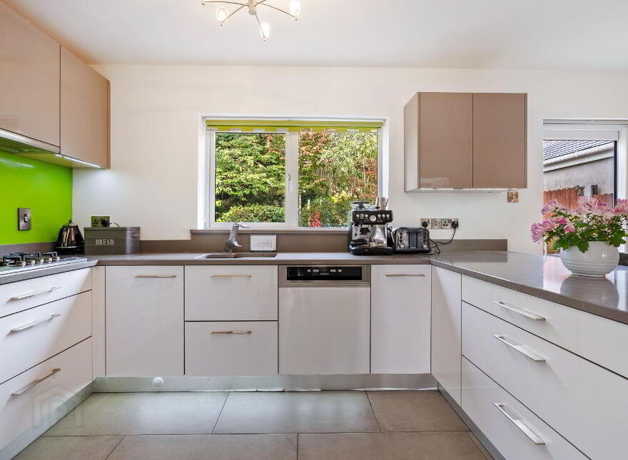 15 Abbotswood Avenue, Rochestown, T12F6CV