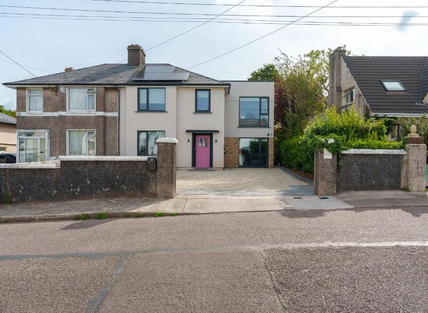 26 The Crescent, Beaumont, Ballintemple, T12X8D2