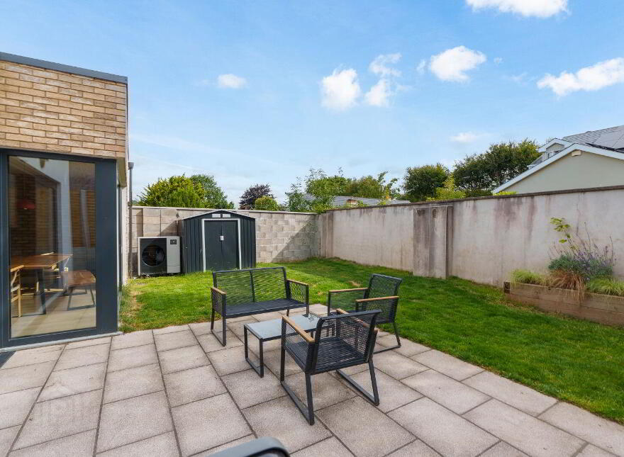 26 The Crescent, Beaumont, Ballintemple, T12X8D2