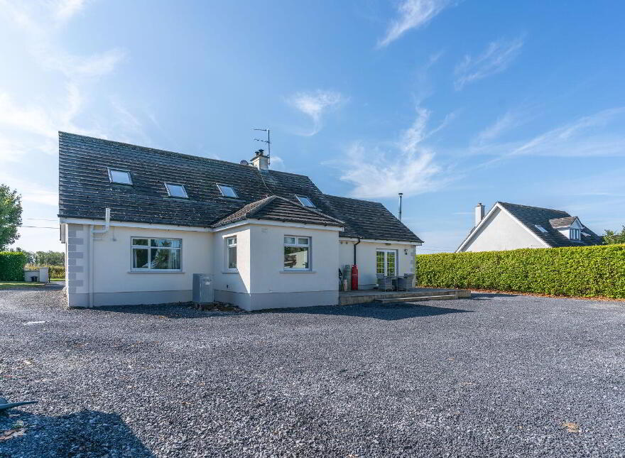 Del Fin, Kiltaghan, Rathangan, R51CF82