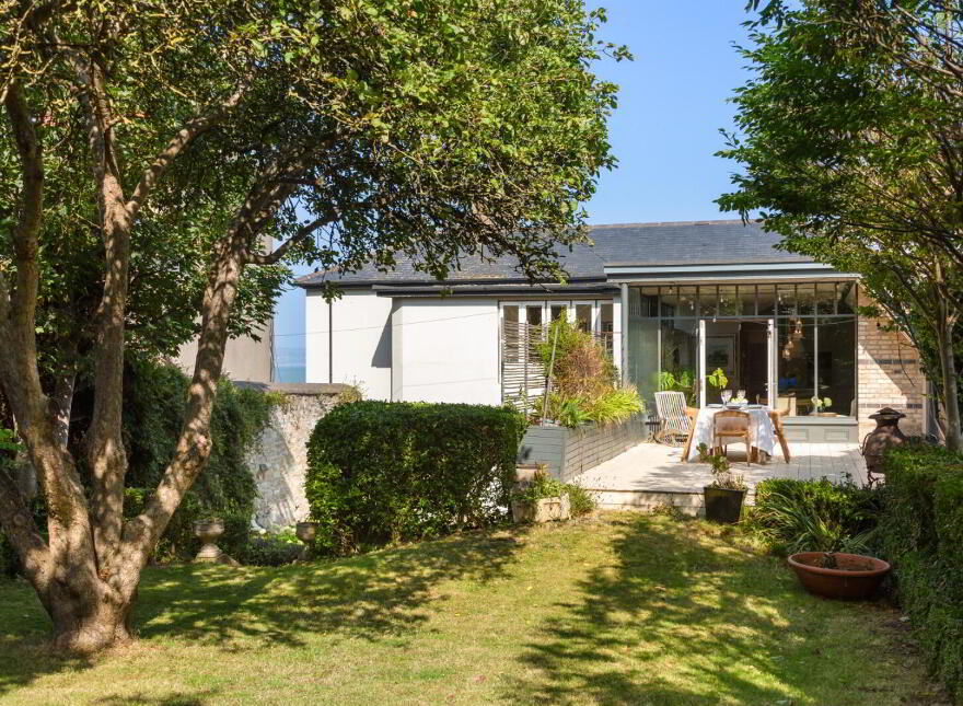 Iona House, Newtownsmith, Sandycove, A96VP82