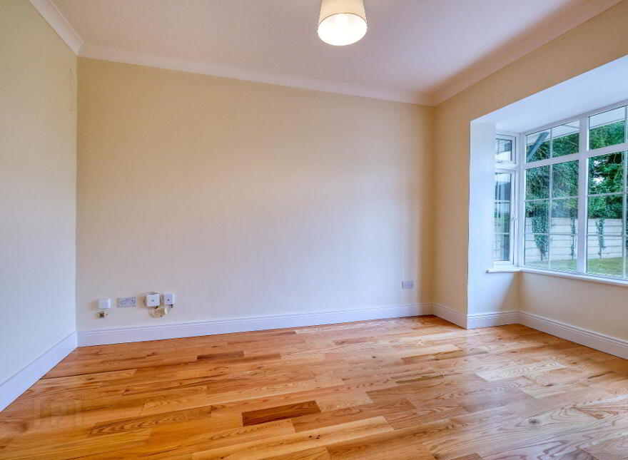 27 Castle Glen, Newtownforbes, N39X459