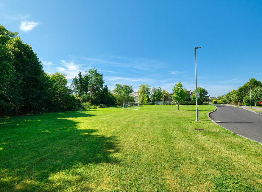 27 Castle Glen, Newtownforbes, N39X459
