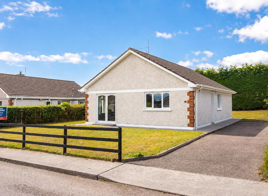 40 Summerdale Lawn, Ballyclamasy, Youghal, P36F802 photo