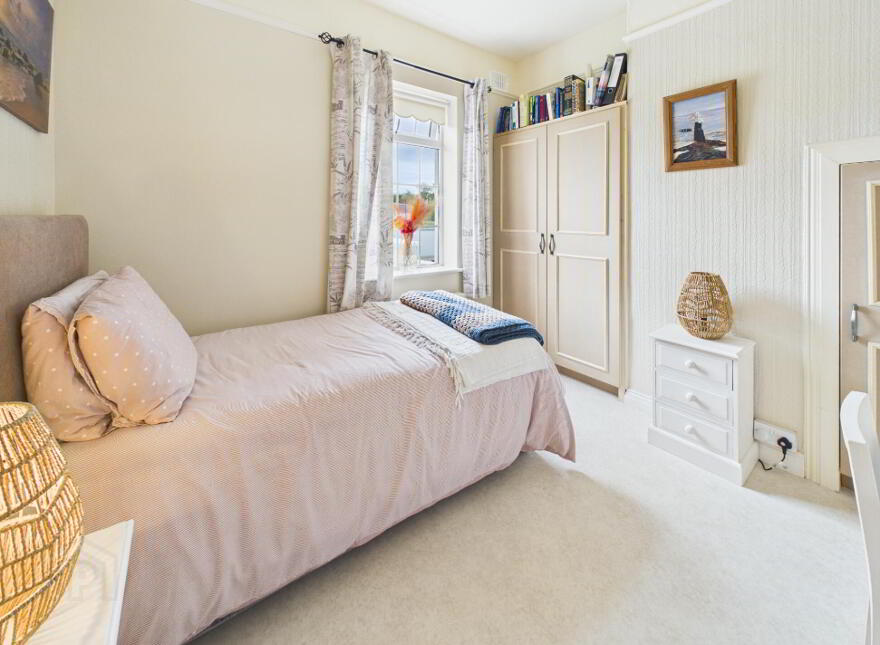 27 St. Patrick's Terrace, Nenagh, E45CX56