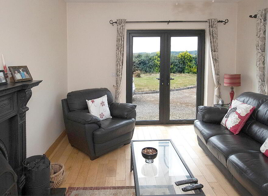 Coastland Lodge, Ballymacart Upper, Old Parish, X35Y316