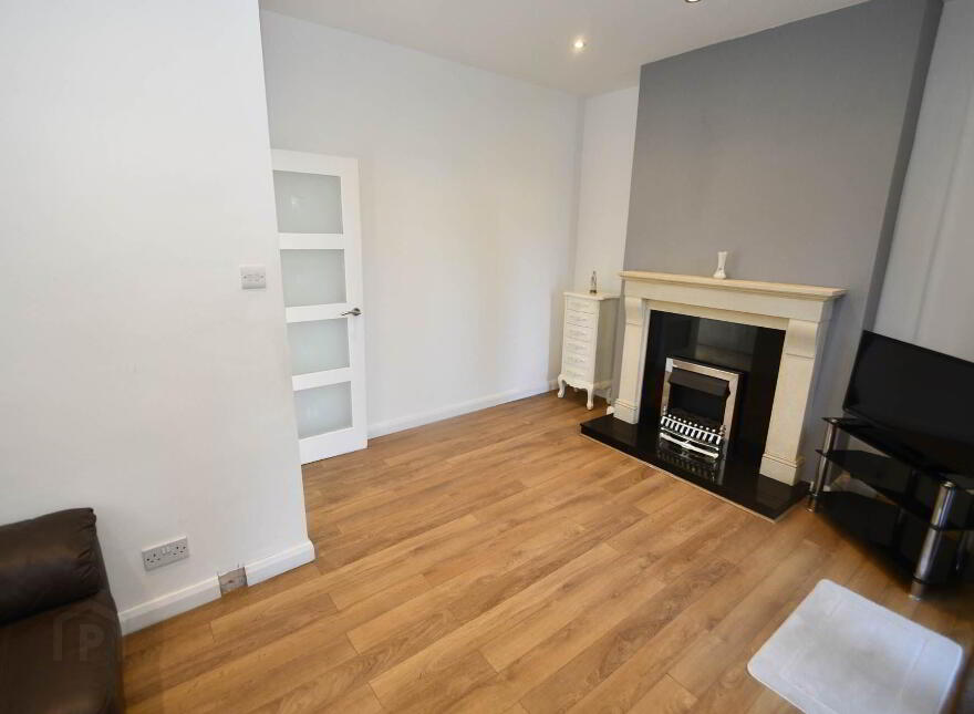 73 Norfolk Parade, Glen Road, Belfast, BT11 8DA