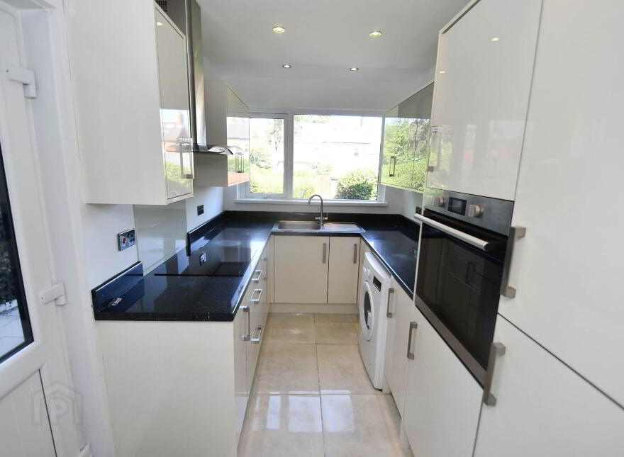 73 Norfolk Parade, Glen Road, Belfast, BT11 8DA