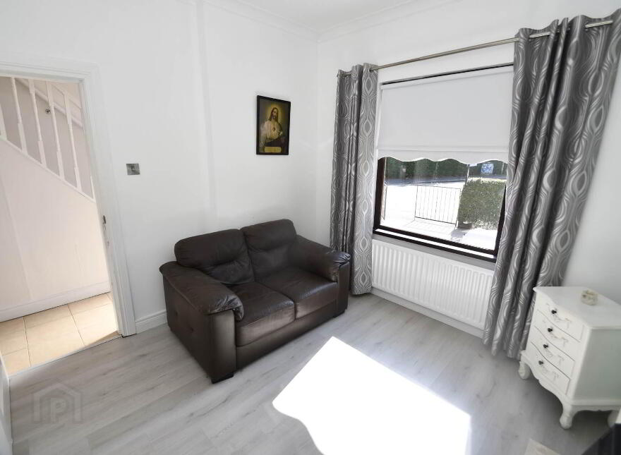 73 Norfolk Parade, Glen Road, Belfast, BT11 8DA
