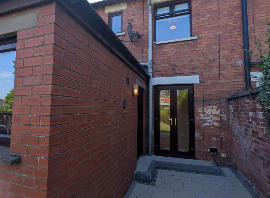 73 Norfolk Parade, Glen Road, Belfast, BT11 8DA