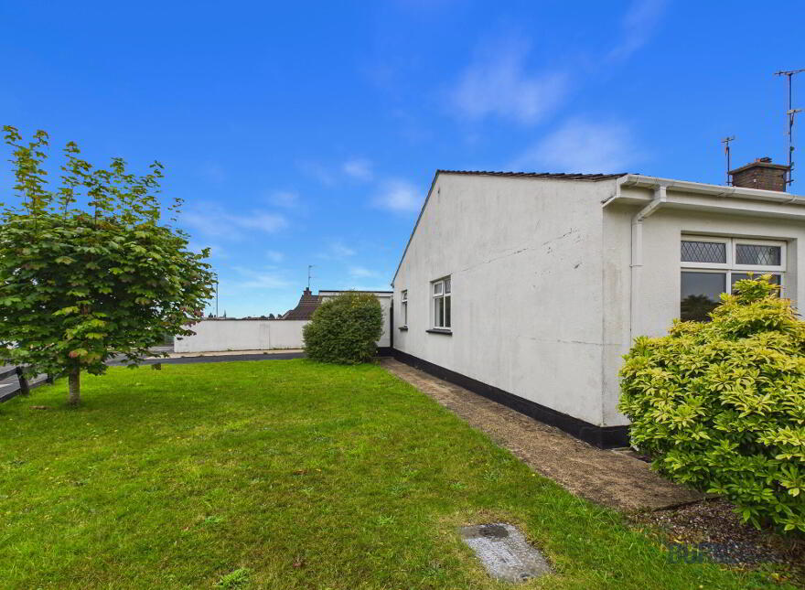 2 Parkmore Crescent, Magherafelt, BT45 6PG