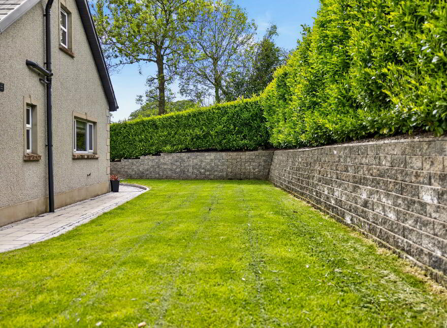 64 Knowehead Road, Broughshane, Ballymena, BT43 7JE