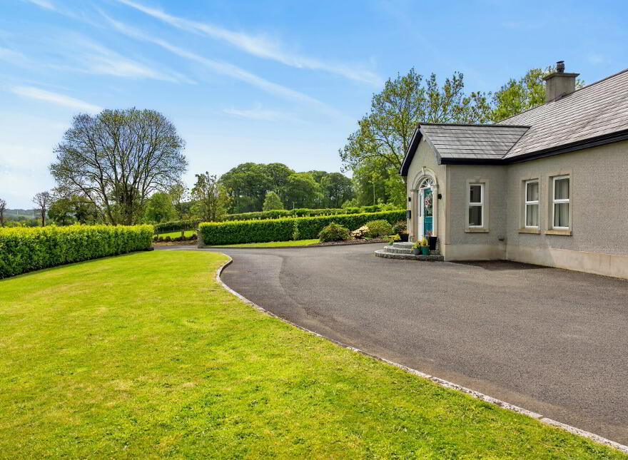 64 Knowehead Road, Broughshane, Ballymena, BT43 7JE