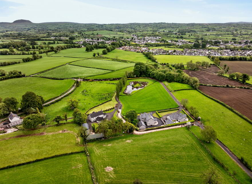 64 Knowehead Road, Broughshane, Ballymena, BT43 7JE