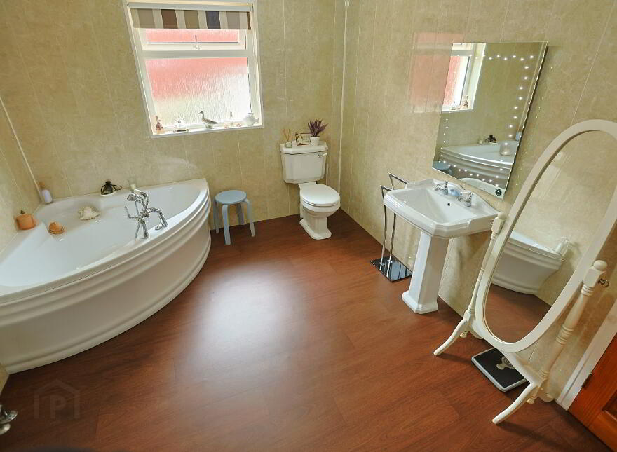 9 Springhill Drive, Newry, BT34 1LJ