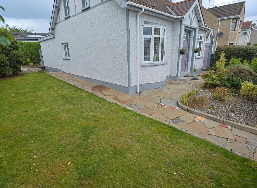 5 Connaught Park, Portadown, Craigavon, BT62 3DF