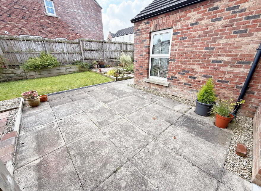 33 Greenhall Park, Coleraine, BT51 3FA