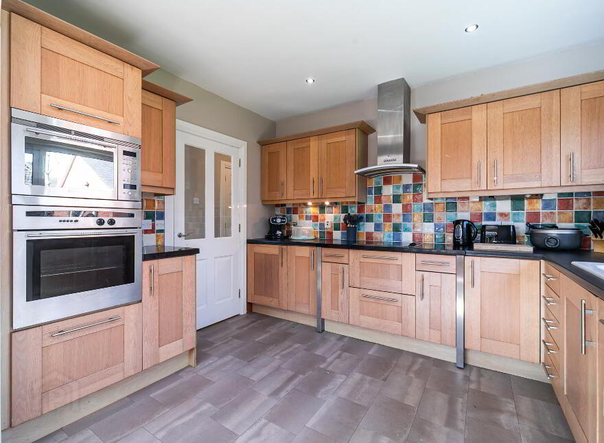 23 Ballynahatty Road, Belfast, BT8 8LE