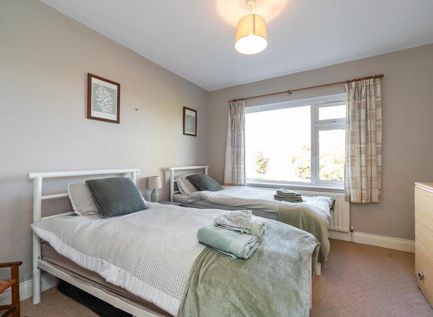 23 Ballynahatty Road, Belfast, BT8 8LE