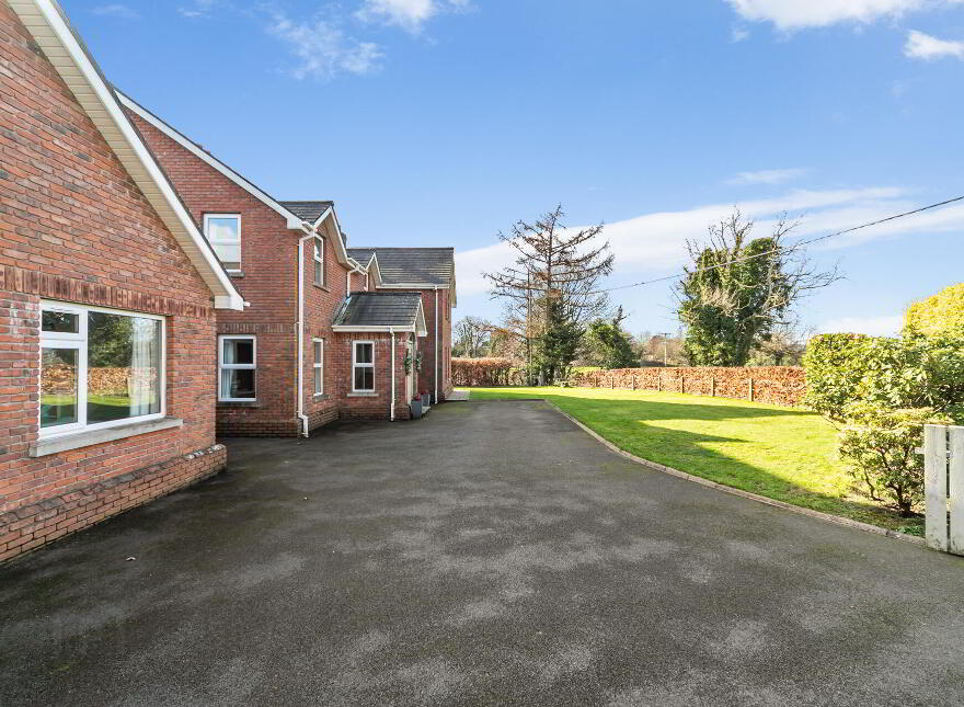23 Ballynahatty Road, Belfast, BT8 8LE