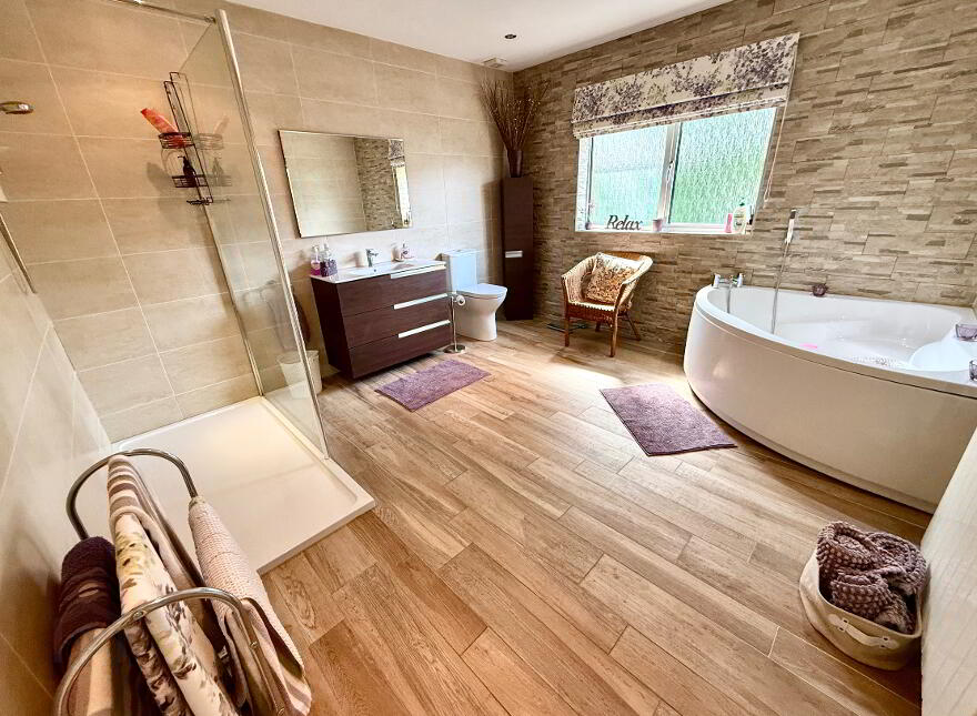 3 Rosswater, Limavady Road, Derry, BT47 6YR